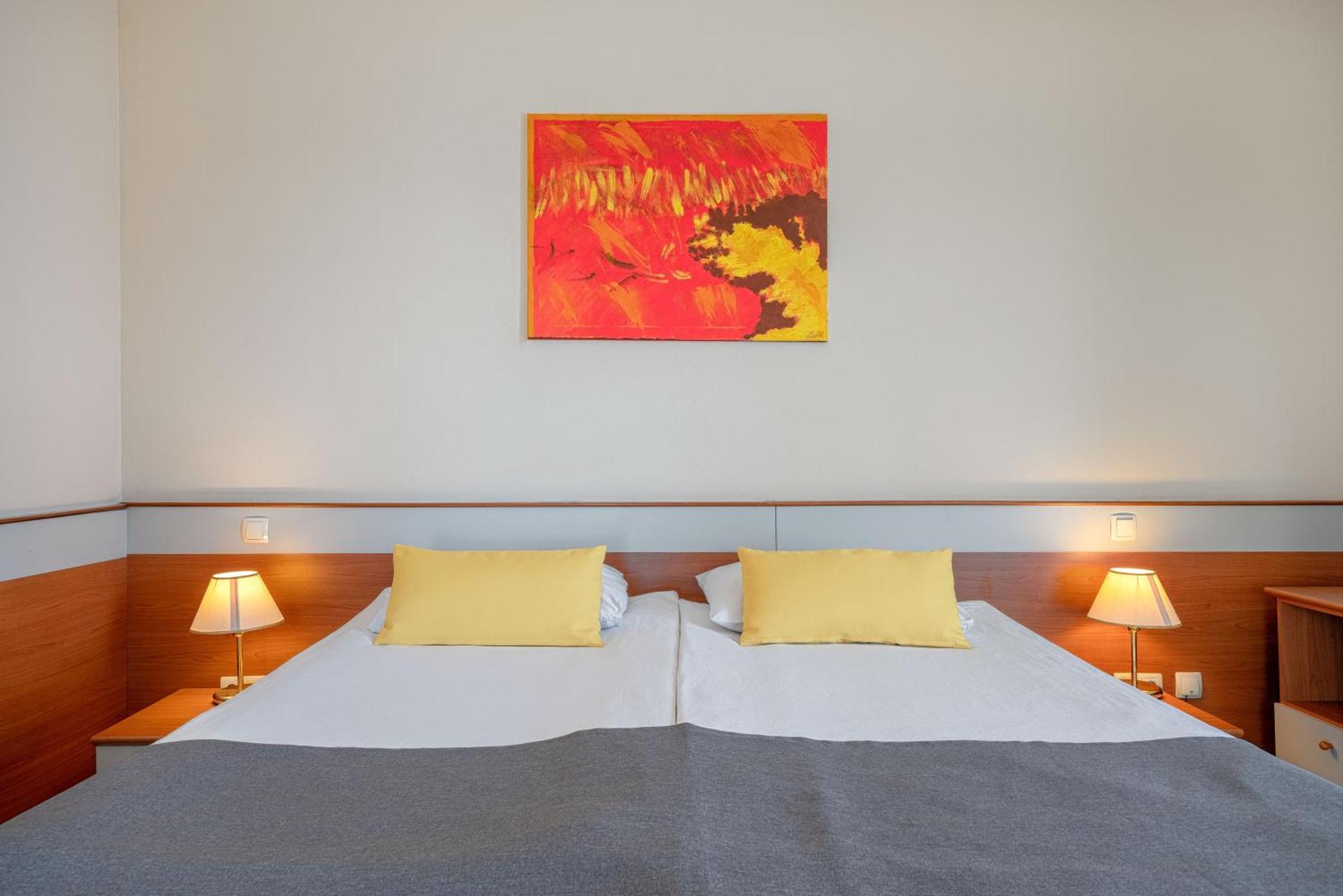 Hotel Punta ヴォディツェ エクステリア 写真