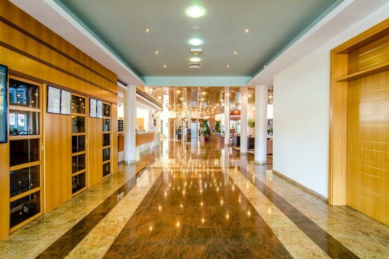 Hotel Punta ヴォディツェ エクステリア 写真
